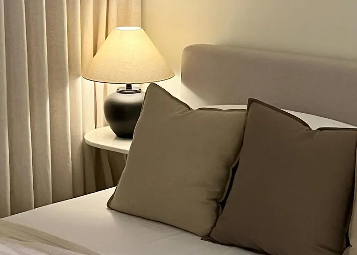 The Jongno Nest, Near Subway Stn, 1 Stop To Palace 아파트